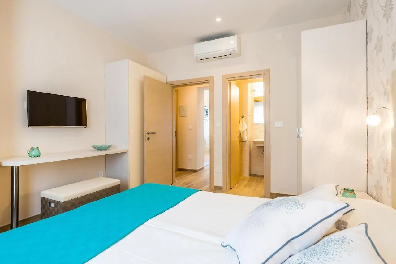 Apartments & Rooms Milcetic D Malinska